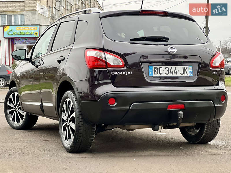 Позашляховик / Кросовер Nissan Qashqai 2013 в Дубні