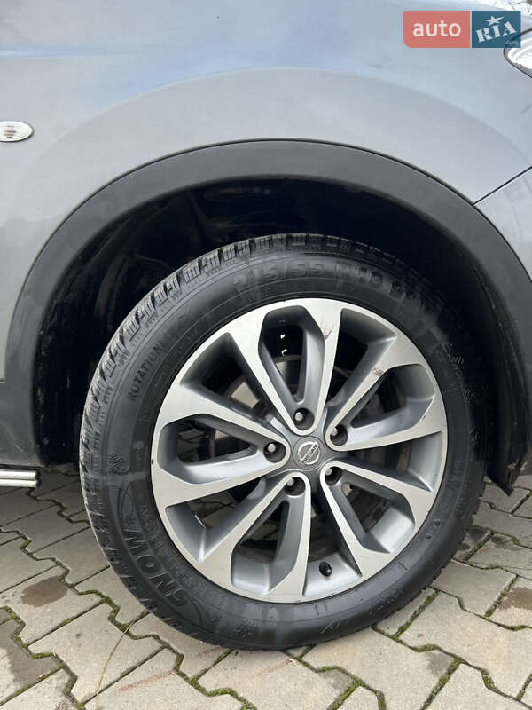 Внедорожник / Кроссовер Nissan Qashqai 2010 в Луцке