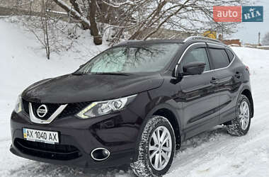 Внедорожник / Кроссовер Nissan Qashqai 2014 в Харькове