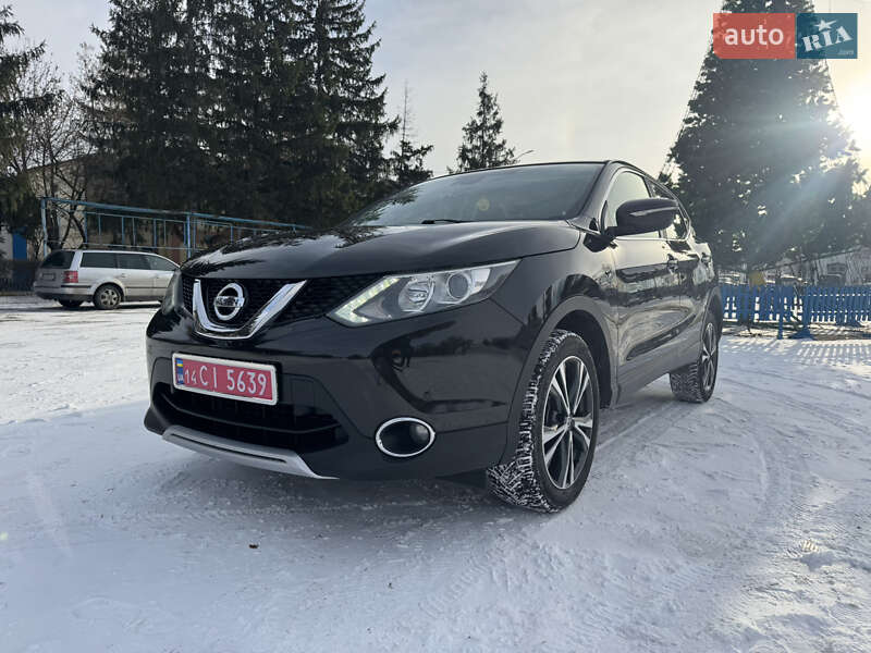 Внедорожник / Кроссовер Nissan Qashqai 2014 в Новоархангельске