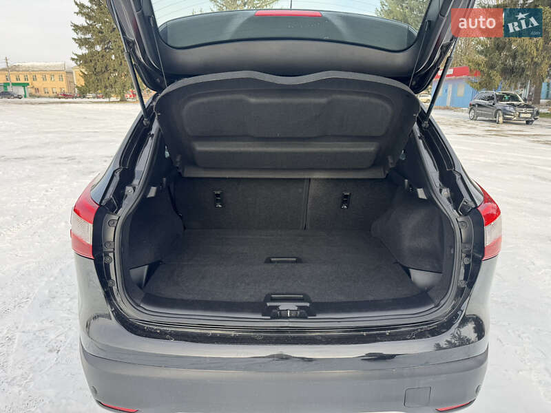 Внедорожник / Кроссовер Nissan Qashqai 2014 в Новоархангельске