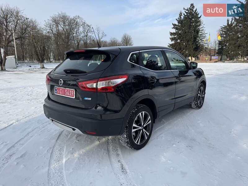 Внедорожник / Кроссовер Nissan Qashqai 2014 в Новоархангельске