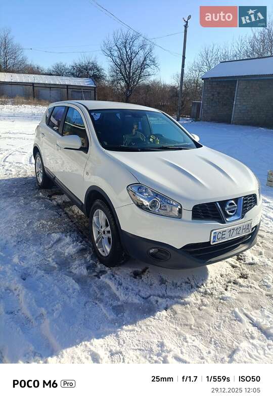 Внедорожник / Кроссовер Nissan Qashqai 2010 в Черновцах