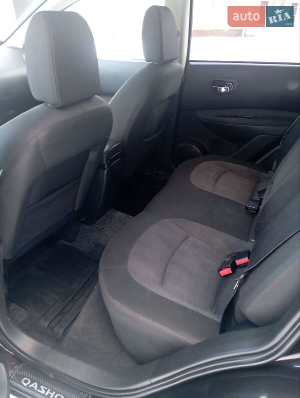 Внедорожник / Кроссовер Nissan Qashqai 2010 в Млинове