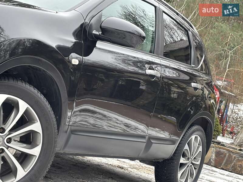Внедорожник / Кроссовер Nissan Qashqai 2009 в Дрогобыче