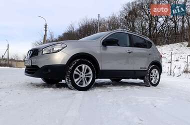 Внедорожник / Кроссовер Nissan Qashqai 2013 в Житомире
