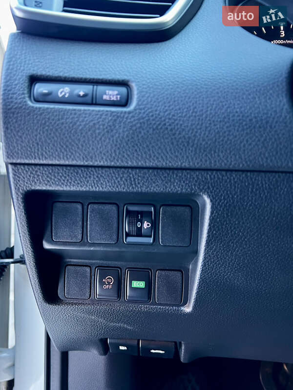 Позашляховик / Кросовер Nissan Qashqai 2017 в Тернополі