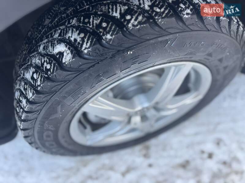 Внедорожник / Кроссовер Nissan Qashqai 2011 в Львове