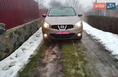 Внедорожник / Кроссовер Nissan Qashqai 2013 в Хороле