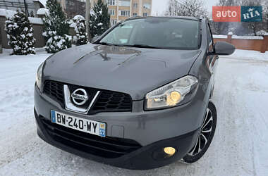 Позашляховик / Кросовер Nissan Qashqai 2011 в Луцьку