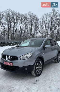 Внедорожник / Кроссовер Nissan Qashqai 2010 в Луцке