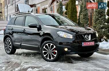 Внедорожник / Кроссовер Nissan Qashqai 2012 в Стрые