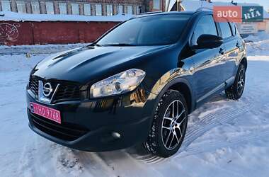 Внедорожник / Кроссовер Nissan Qashqai 2013 в Коростене