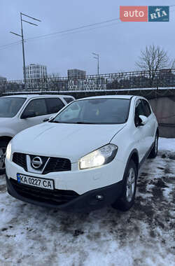Внедорожник / Кроссовер Nissan Qashqai 2010 в Киеве