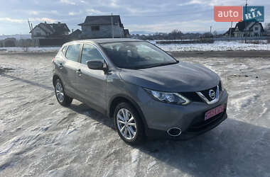 Внедорожник / Кроссовер Nissan Qashqai 2016 в Черновцах