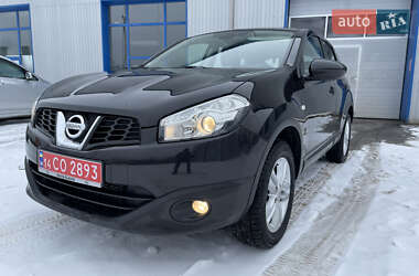 Позашляховик / Кросовер Nissan Qashqai 2010 в Косові