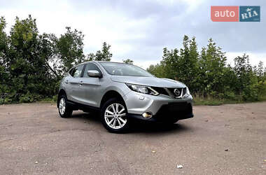 Позашляховик / Кросовер Nissan Qashqai 2014 в Києві