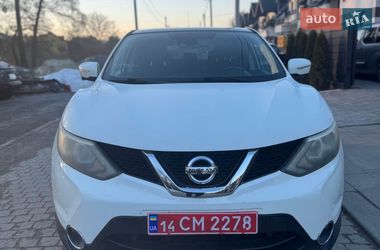 Позашляховик / Кросовер Nissan Qashqai 2015 в Львові