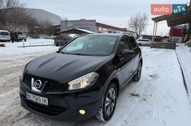 Позашляховик / Кросовер Nissan Qashqai 2011 в Рівному