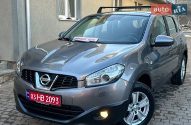 Позашляховик / Кросовер Nissan Qashqai 2012 в Косові