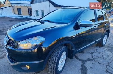 Внедорожник / Кроссовер Nissan Qashqai 2012 в Глухове