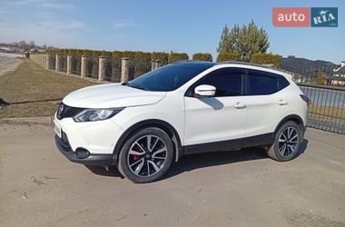 Позашляховик / Кросовер Nissan Qashqai 2014 в Жовкві