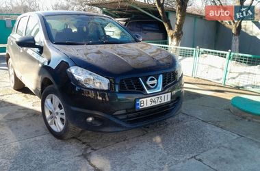 Внедорожник / Кроссовер Nissan Qashqai 2010 в Полтаве