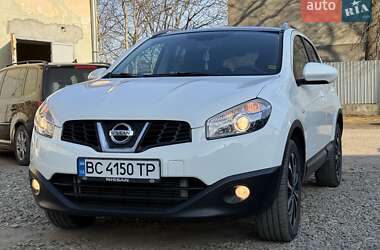 Внедорожник / Кроссовер Nissan Qashqai 2010 в Стрые