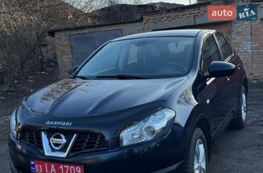 Позашляховик / Кросовер Nissan Qashqai 2012 в Умані