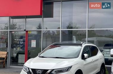Внедорожник / Кроссовер Nissan Qashqai 2017 в Ровно