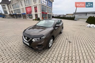 Позашляховик / Кросовер Nissan Qashqai 2020 в Чернівцях