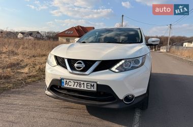 Внедорожник / Кроссовер Nissan Qashqai 2015 в Луцке