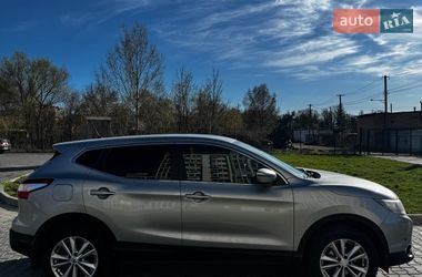 Позашляховик / Кросовер Nissan Qashqai 2017 в Полтаві