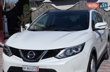 Внедорожник / Кроссовер Nissan Qashqai 2017 в Черновцах