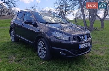 Внедорожник / Кроссовер Nissan Qashqai 2011 в Конотопе