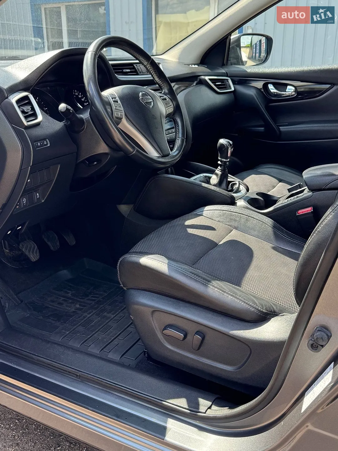 2015 Nissan Qashqai - мініатюра 17