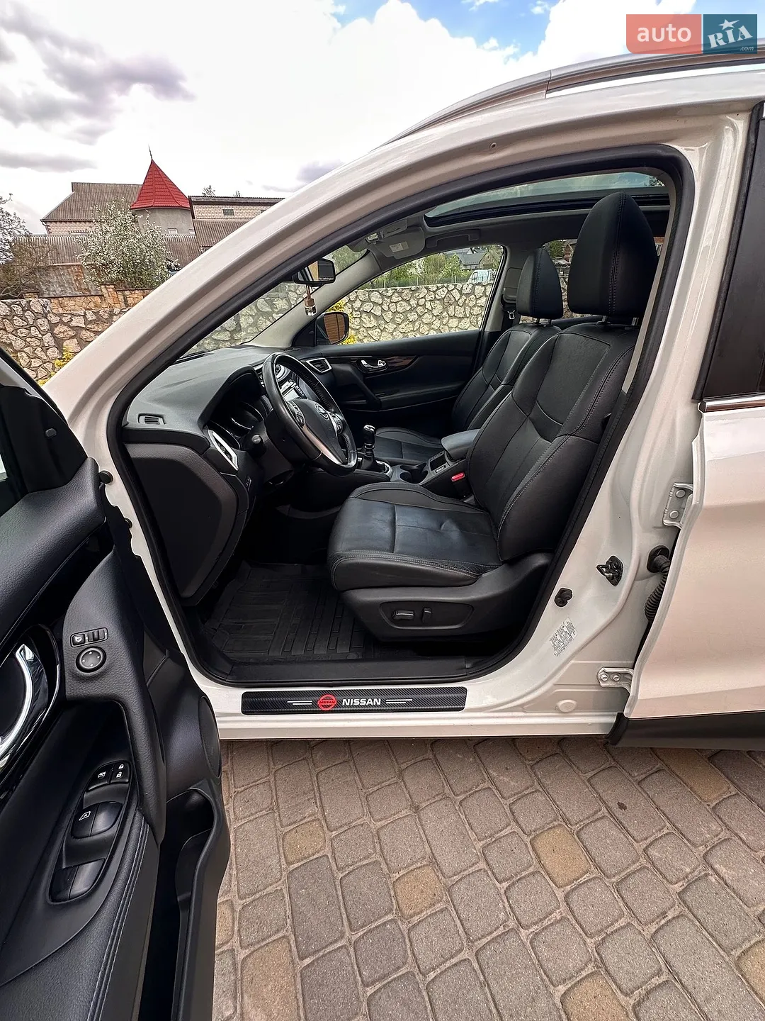 2015 Nissan Qashqai - мініатюра 30