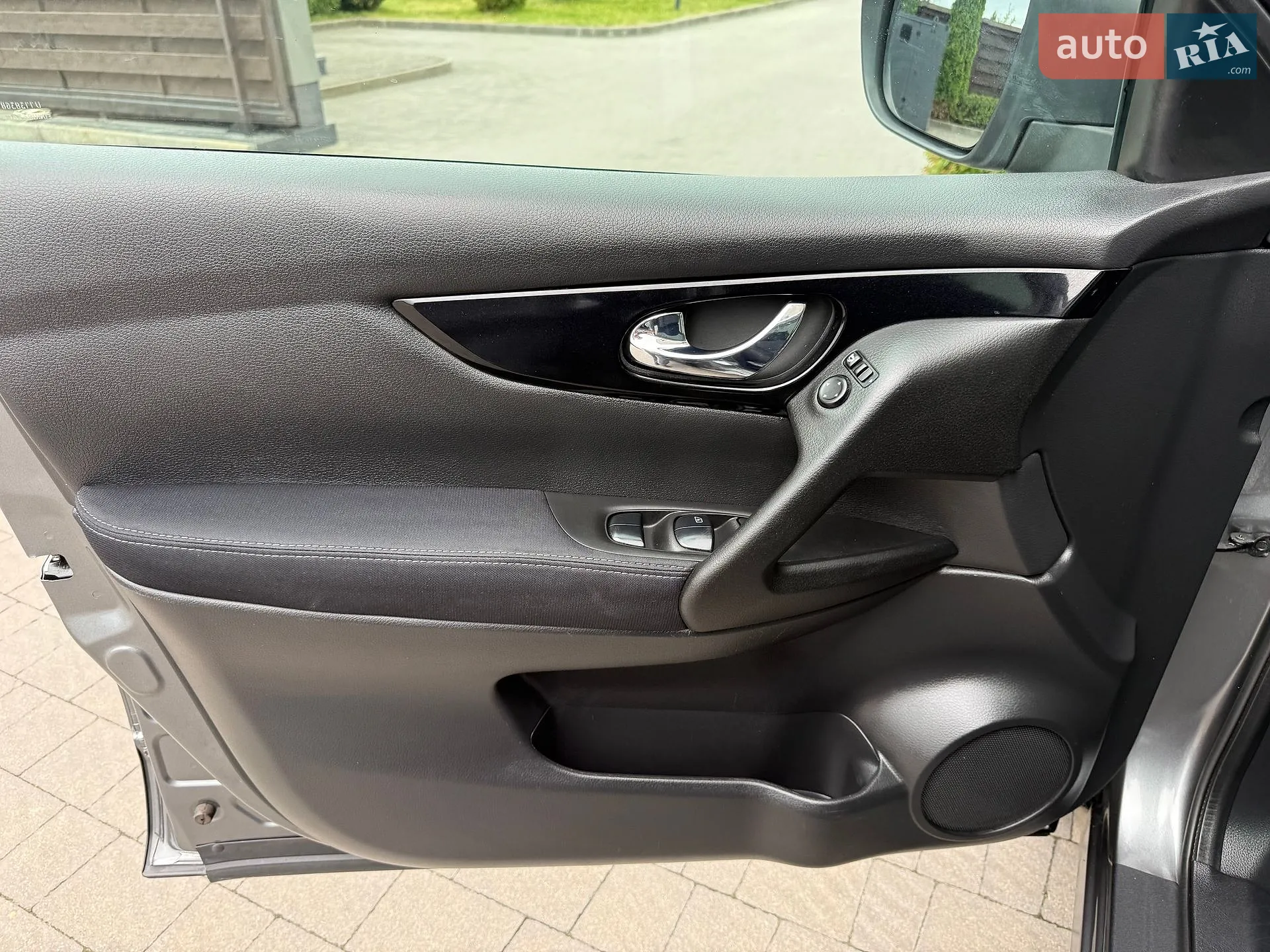 2015 Nissan Qashqai - мініатюра 30