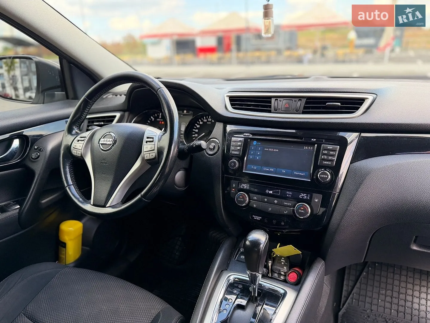 2015 Nissan Qashqai - мініатюра 16