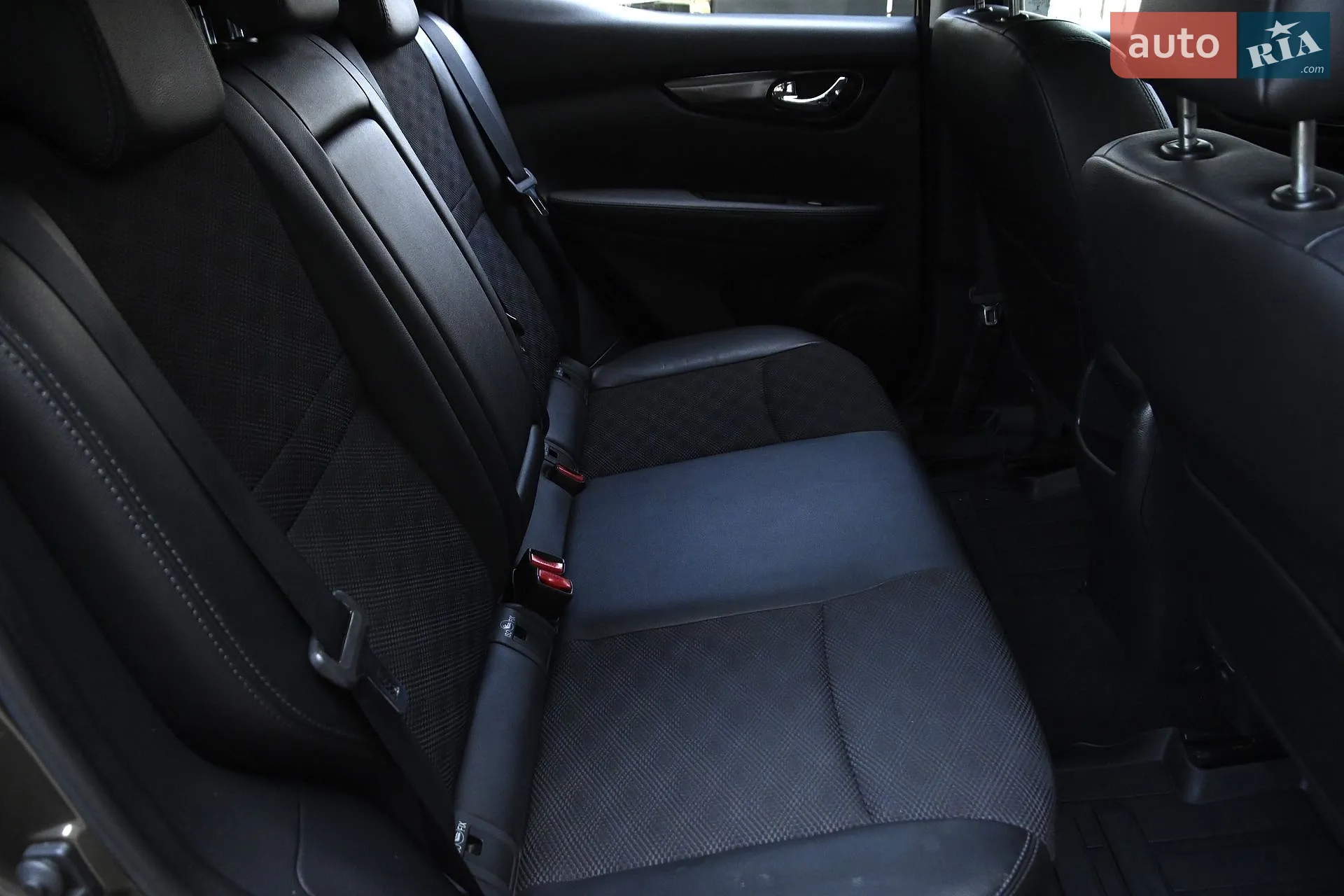 2015 Nissan Qashqai - мініатюра 40