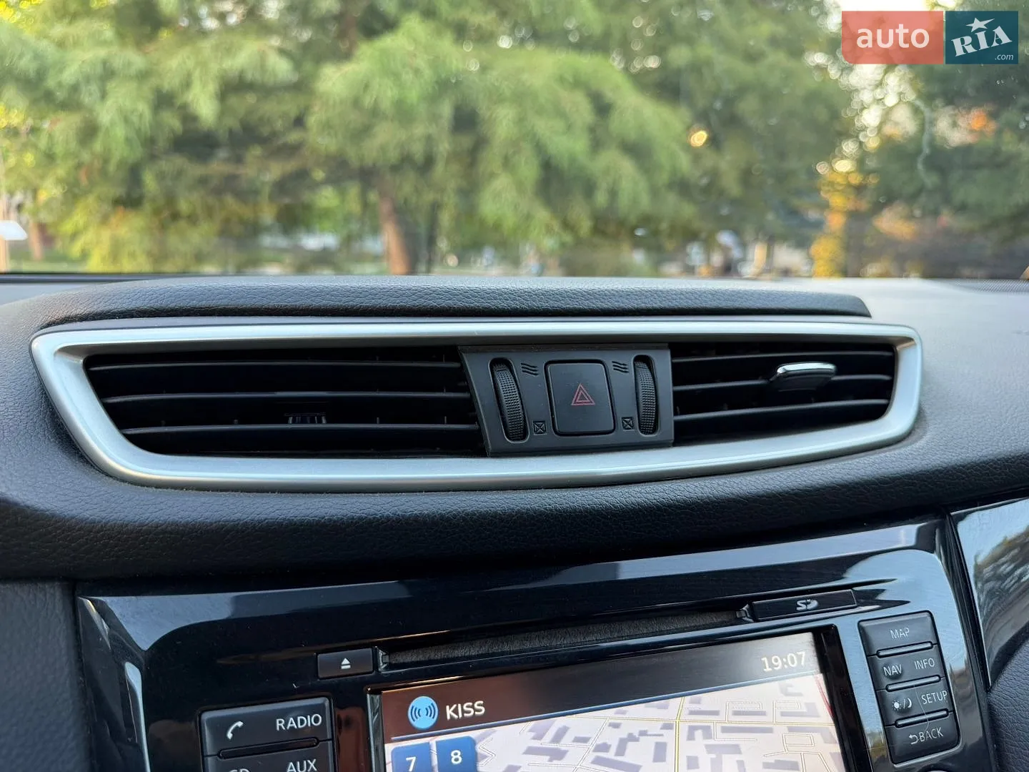 2015 Nissan Qashqai - мініатюра 38