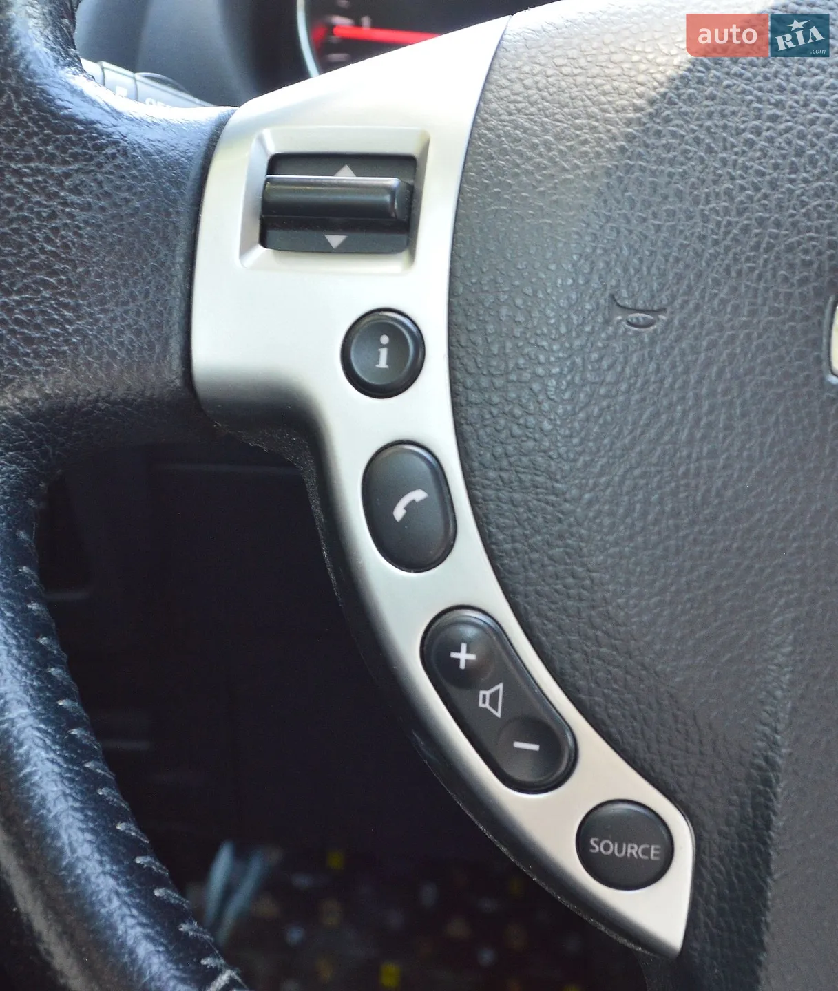 2013 Nissan Qashqai - мініатюра 24