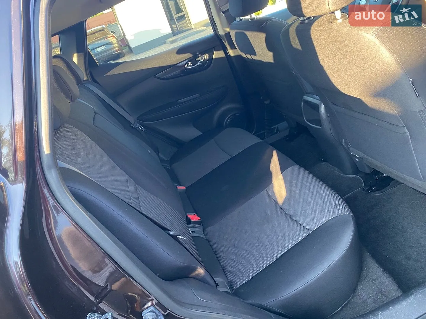 2015 Nissan Qashqai - мініатюра 32
