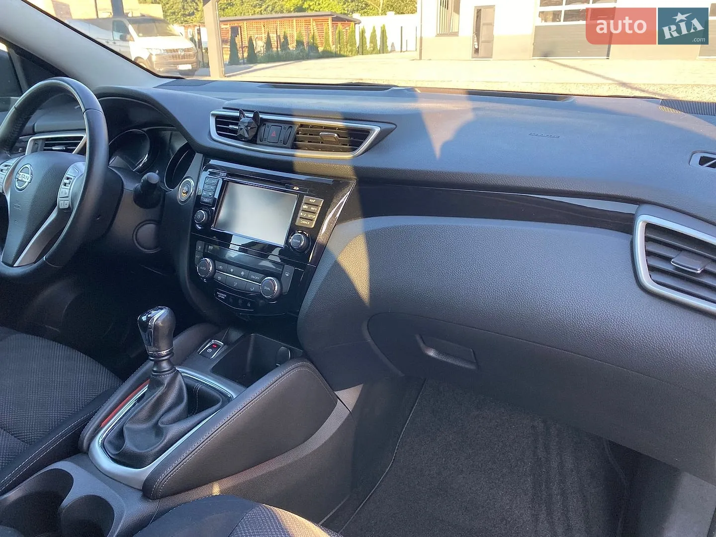 2015 Nissan Qashqai - мініатюра 35