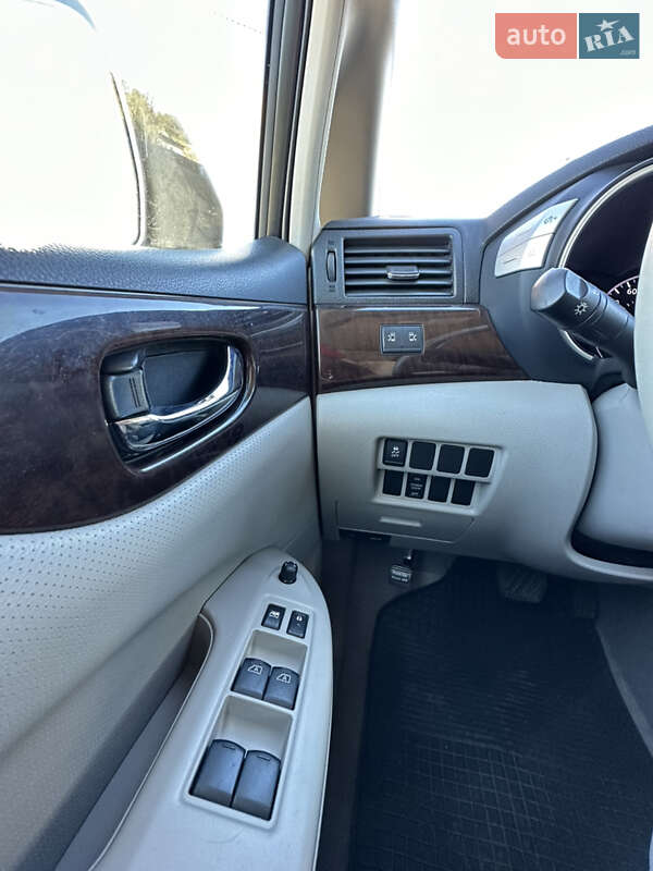 Мінівен Nissan Quest 2012 в Одесі