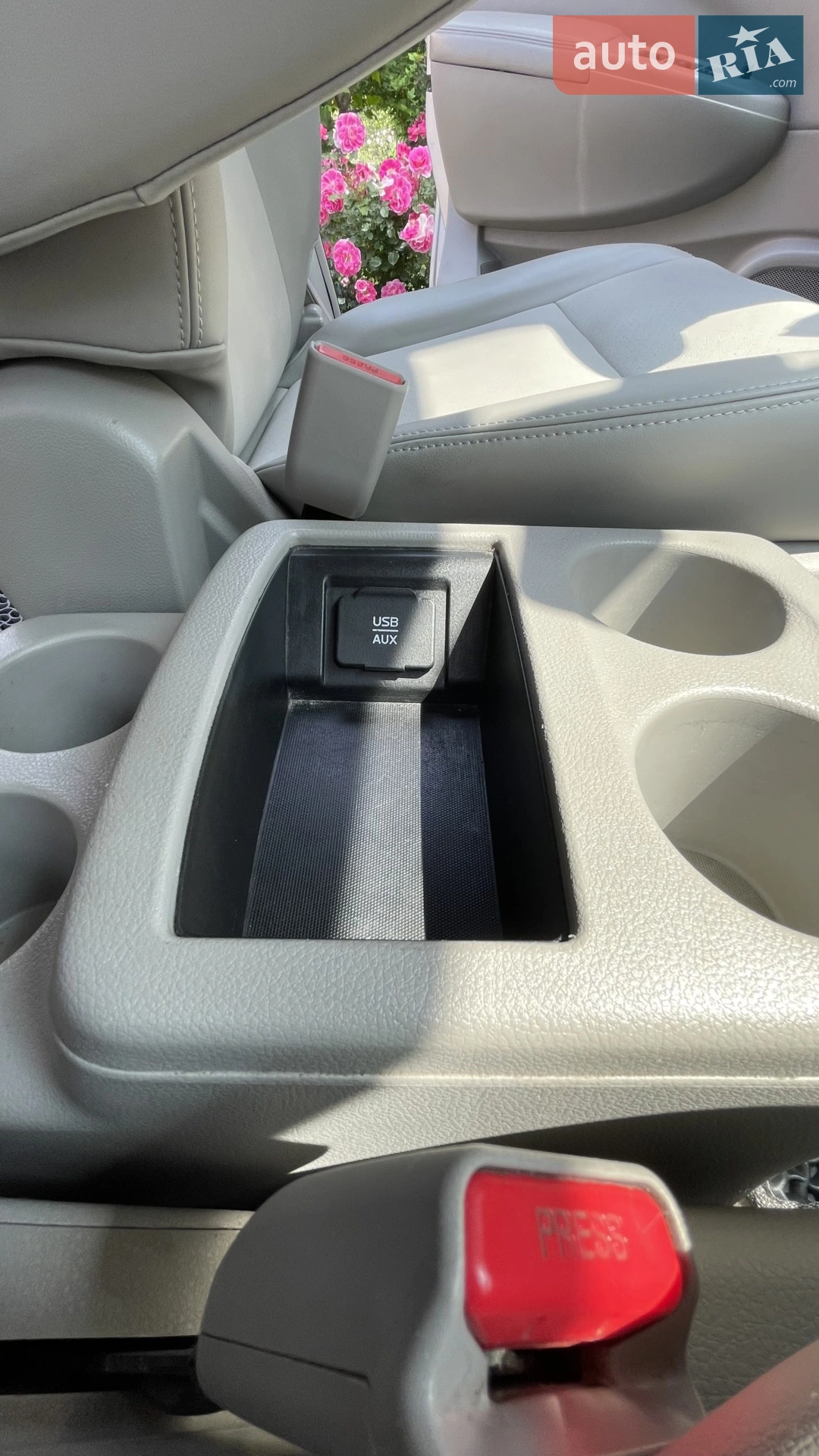 2016 Nissan Quest - мініатюра 16