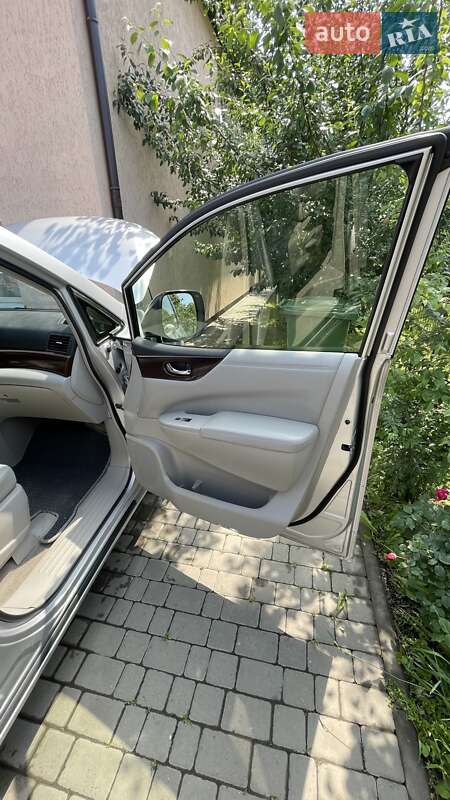 Минивэн Nissan Quest 2016 в Черкассах