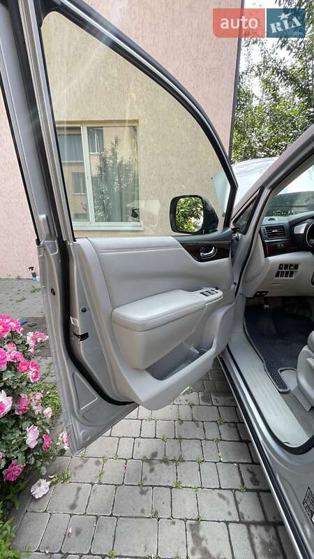 Минивэн Nissan Quest 2016 в Черкассах