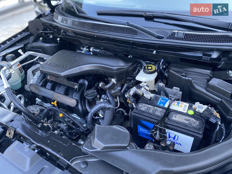 Внедорожник / Кроссовер Nissan Rogue Sport 2021 в Дрогобыче