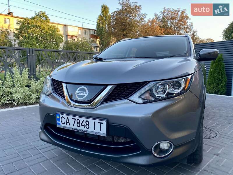 Внедорожник / Кроссовер Nissan Rogue Sport 2018 в Черкассах